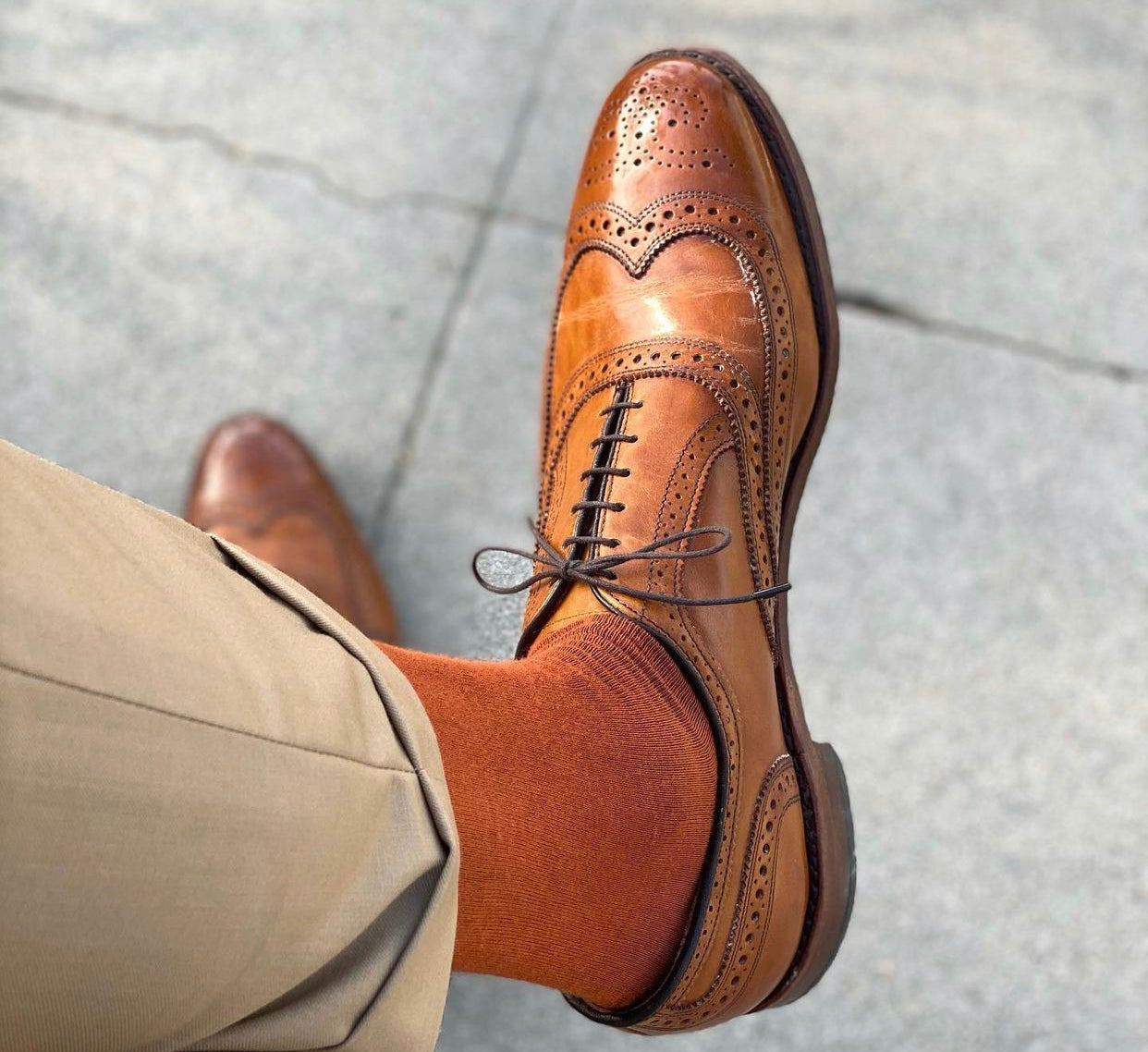 Allen Edmonds Brown Wingtip Semi Brogue Oxford Shoe – Pure  display picture 1